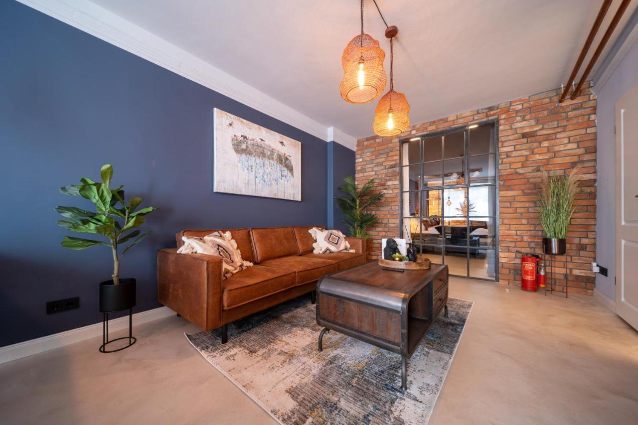 La Bodega - Designer Apartment An Der Alster Хамбург Екстериор снимка