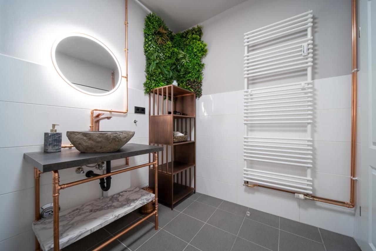 La Bodega - Designer Apartment An Der Alster Хамбург Екстериор снимка
